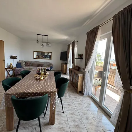 Dragon Paradise - Sea View, Jacuzzi & Sauna Apartmán Kaštela