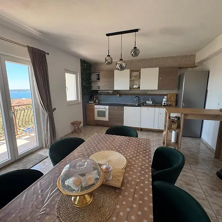 Dragon Paradise - Sea View, Jacuzzi & Sauna * Kaštela